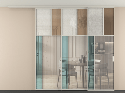 Алюминевая перегородка vdt3_4 Алюминий тёплый серый Четыре стекла. Цвет Алюминий тёплый серый. Материал Алюминий в эмали. Коллекция Перегородка Mosaic вдоль стены телескопик синхро 3. Картинка.